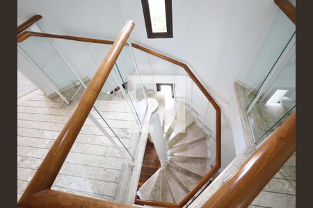 Apartamento à venda com 157m², 2 quartos e 2 vagasEscada