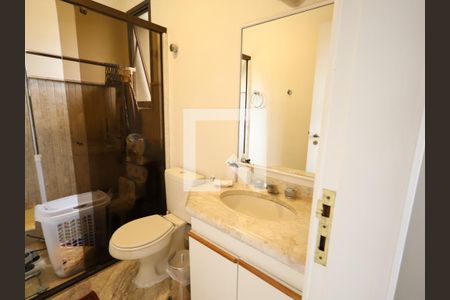 Apartamento à venda com 157m², 2 quartos e 2 vagasBanheiro da Suíte 2