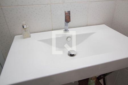 Casa à venda com 600m², 9 quartos e 10 vagas Casa à venda com 600m², 9 quartos e 10 vagasBanheiro social 2