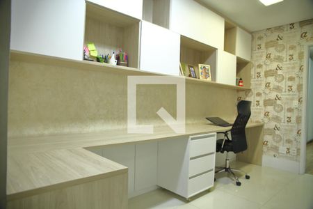 Apartamento à venda com 113m², 3 quartos e 2 vagasEscritório