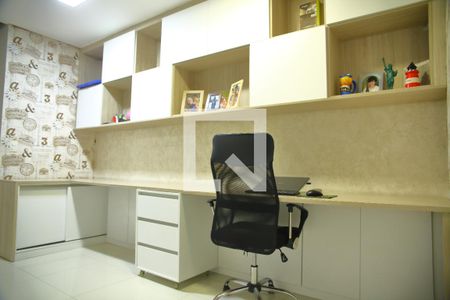 Apartamento à venda com 113m², 3 quartos e 2 vagasEscritório