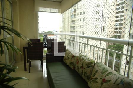 Apartamento à venda com 113m², 3 quartos e 2 vagasSacada da Sala ( gourmet)