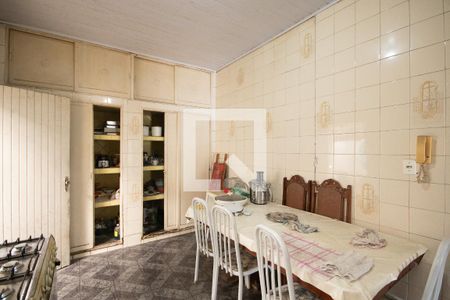 Casa à venda com 410m², 2 quartos e 3 vagas Casa à venda com 410m², 2 quartos e 3 vagasCozinha