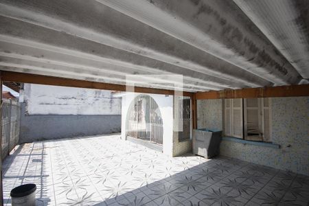 Casa à venda com 410m², 2 quartos e 3 vagas Casa à venda com 410m², 2 quartos e 3 vagasGaragem