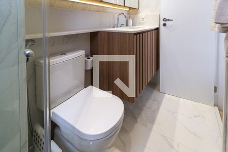 Apartamento à venda com 70m², 2 quartos e 1 vagaBanheiro da Suíte