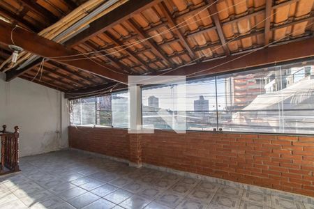 Casa à venda com 353m², 3 quartos e 4 vagasVaranda