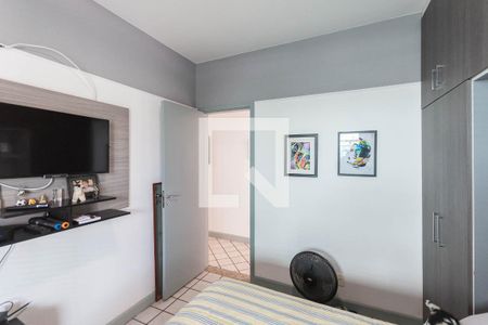Apartamento à venda com 220m², 3 quartos e 2 vagasQuarto 1 (segundo andar)