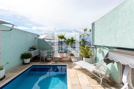 Apartamento à venda com 220m², 3 quartos e 2 vagasVaranda