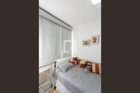 Apartamento à venda com 220m², 3 quartos e 2 vagasQuarto 2 (primeiro andar)