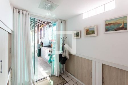 Apartamento à venda com 220m², 3 quartos e 2 vagasSuíte (segundo andar)