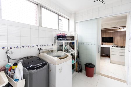 Apartamento à venda com 110m², 3 quartos e 1 vagaÁrea de Serviço