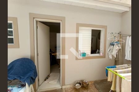 Casa à venda com 115m², 3 quartos e 2 vagas Casa à venda com 115m², 3 quartos e 2 vagasEdícula