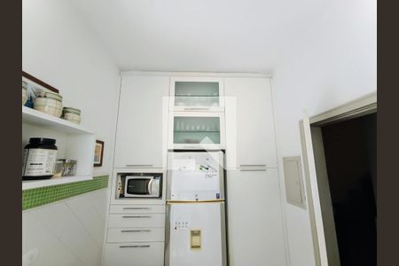 Casa à venda com 115m², 3 quartos e 2 vagas Casa à venda com 115m², 3 quartos e 2 vagasCozinha