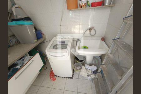 Casa à venda com 115m², 3 quartos e 2 vagas Casa à venda com 115m², 3 quartos e 2 vagasLavanderia