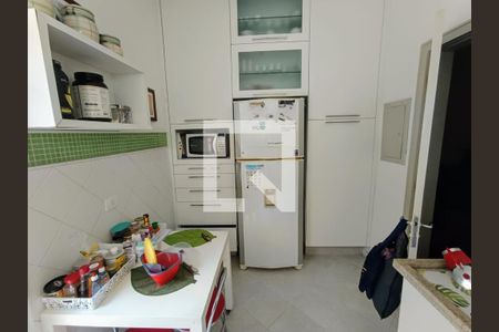 Casa à venda com 115m², 3 quartos e 2 vagas Casa à venda com 115m², 3 quartos e 2 vagasCozinha