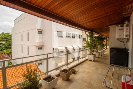 Apartamento à venda com 784m², 5 quartos e 4 vagas Apartamento à venda com 784m², 5 quartos e 4 vagasVaranda - 1 andar