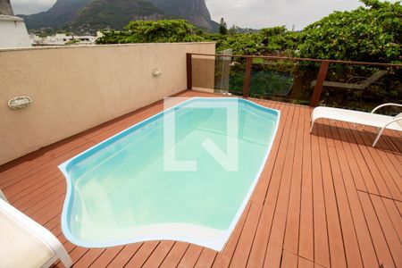 Apartamento à venda com 784m², 5 quartos e 4 vagas Apartamento à venda com 784m², 5 quartos e 4 vagasPiscina