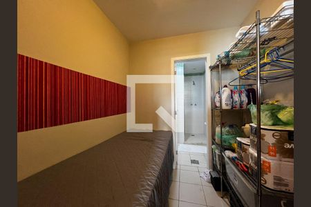 Apartamento à venda com 784m², 5 quartos e 4 vagas Apartamento à venda com 784m², 5 quartos e 4 vagasQuarto de Serviço
