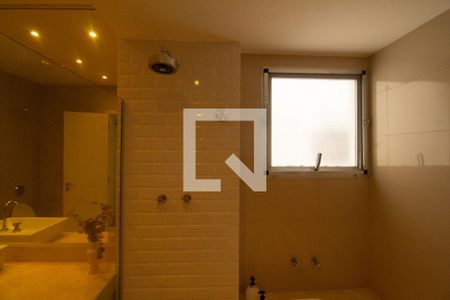 Apartamento à venda com 784m², 5 quartos e 4 vagas Apartamento à venda com 784m², 5 quartos e 4 vagasBanheiro 1 da suíte master