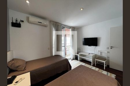 Apartamento à venda com 784m², 5 quartos e 4 vagas Apartamento à venda com 784m², 5 quartos e 4 vagasQuarto 2