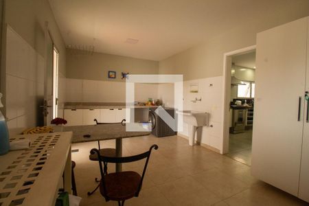 Apartamento à venda com 784m², 5 quartos e 4 vagas Apartamento à venda com 784m², 5 quartos e 4 vagasÁrea de Serviço