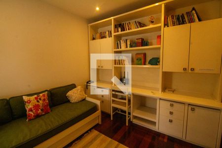 Apartamento à venda com 784m², 5 quartos e 4 vagas Apartamento à venda com 784m², 5 quartos e 4 vagasQuarto 1