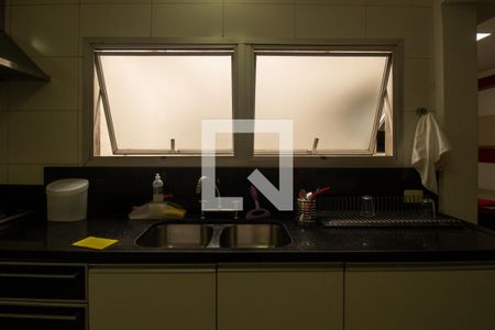 Apartamento à venda com 784m², 5 quartos e 4 vagas Apartamento à venda com 784m², 5 quartos e 4 vagasPia da Cozinha