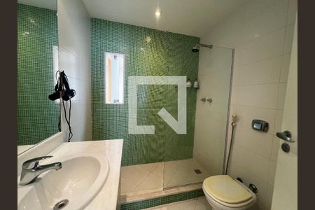 Apartamento à venda com 784m², 5 quartos e 4 vagas Apartamento à venda com 784m², 5 quartos e 4 vagasBanheiro da Suíte 2