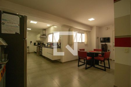 Apartamento à venda com 784m², 5 quartos e 4 vagas Apartamento à venda com 784m², 5 quartos e 4 vagasCozinha