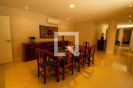 Apartamento à venda com 784m², 5 quartos e 4 vagas Apartamento à venda com 784m², 5 quartos e 4 vagasSala de Jantar