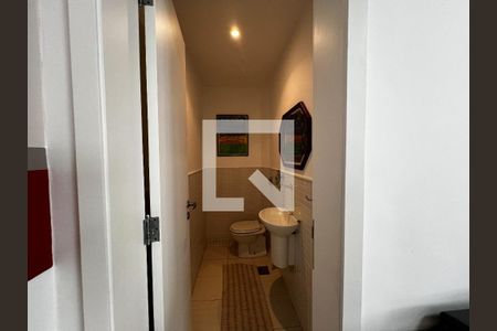 Apartamento à venda com 784m², 5 quartos e 4 vagas Apartamento à venda com 784m², 5 quartos e 4 vagasBanheiro da Cozinha
