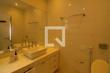 Apartamento à venda com 784m², 5 quartos e 4 vagas Apartamento à venda com 784m², 5 quartos e 4 vagasBanheiro 2 da suíte master