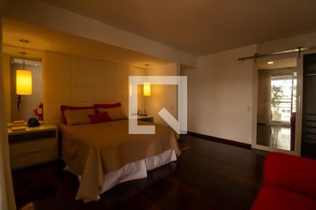 Apartamento à venda com 784m², 5 quartos e 4 vagas Apartamento à venda com 784m², 5 quartos e 4 vagasSuíte master