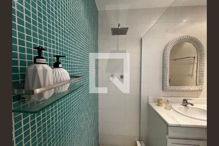 Apartamento à venda com 784m², 5 quartos e 4 vagas Apartamento à venda com 784m², 5 quartos e 4 vagasBanheiro 1