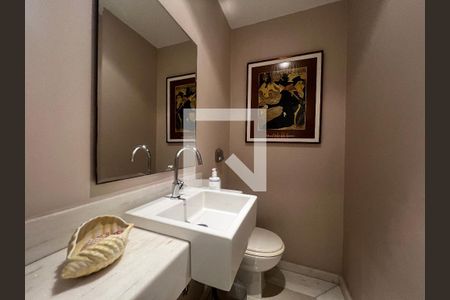 Apartamento à venda com 784m², 5 quartos e 4 vagas Apartamento à venda com 784m², 5 quartos e 4 vagasLavabo