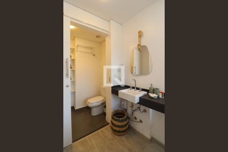 Studio à venda com 29m², 1 quarto e sem vaga Studio à venda com 29m², 1 quarto e sem vagaBanheiro