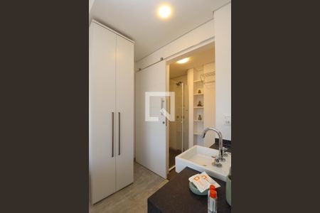 Studio à venda com 29m², 1 quarto e sem vaga Studio à venda com 29m², 1 quarto e sem vagaBanheiro