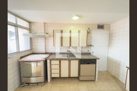 Apartamento para alugar com 136m², 3 quartos e 2 vagasCozinha
