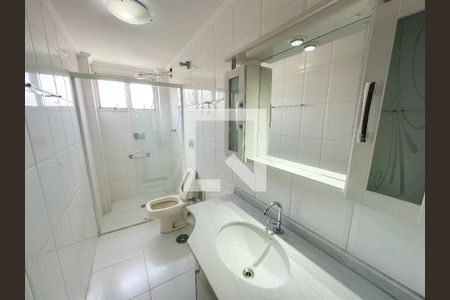 Apartamento para alugar com 136m², 3 quartos e 2 vagasBanheiro 3
