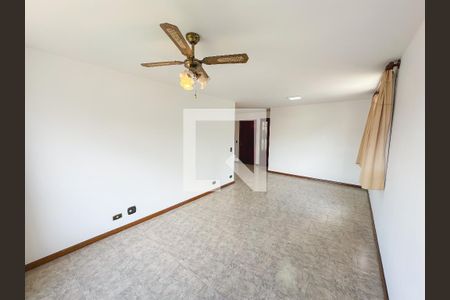 Sala de apartamento para alugar com 3 quartos, 136m² em Perdizes, São Paulo