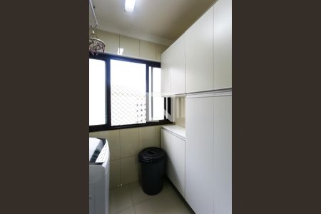 Apartamento à venda com 70m², 2 quartos e 2 vagasÁrea de Serviço