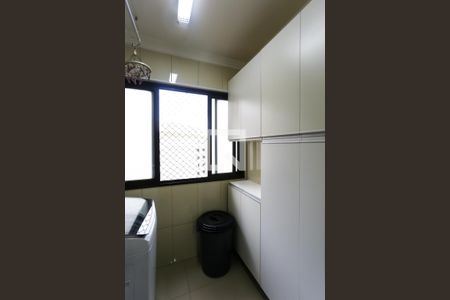 Apartamento à venda com 70m², 2 quartos e 2 vagasÁrea de Serviço