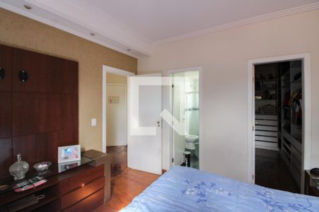 Casa à venda com 360m², 3 quartos e 2 vagasSuíte