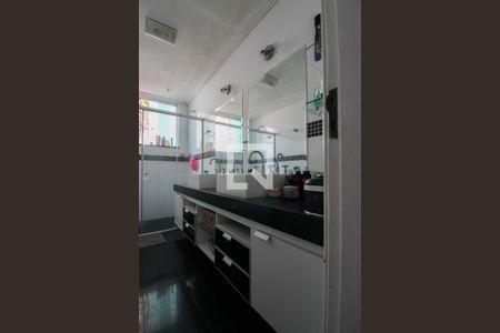 Casa à venda com 360m², 3 quartos e 2 vagasBanheiro da Suíte