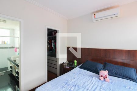 Casa à venda com 360m², 3 quartos e 2 vagasSuíte