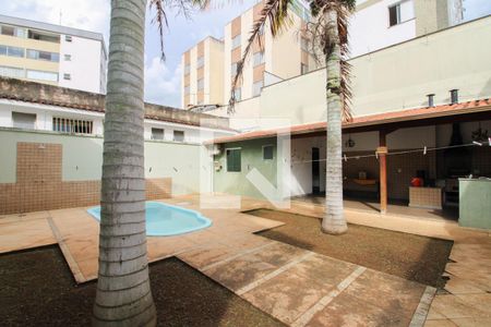 Casa à venda com 360m², 3 quartos e 2 vagasPiscina