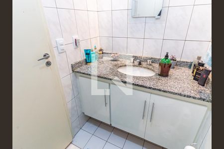 Apartamento para alugar com 57m², 2 quartos e 1 vaga Apartamento para alugar com 57m², 2 quartos e 1 vagaBanheiro