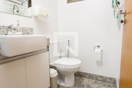 Apartamento à venda com 200m², 4 quartos e 3 vagasBanheiro da Suíte