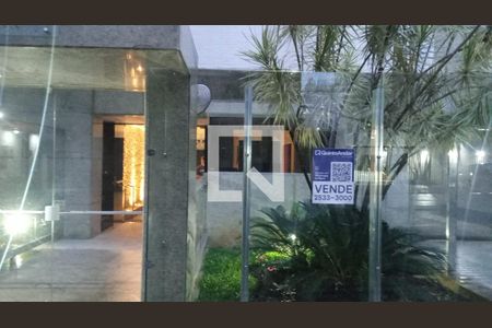 Apartamento à venda com 200m², 4 quartos e 3 vagasplaquinha instalada