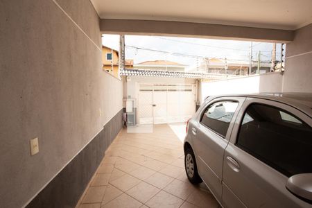 Casa à venda com 160m², 3 quartos e 3 vagas Casa à venda com 160m², 3 quartos e 3 vagasGARAGEM